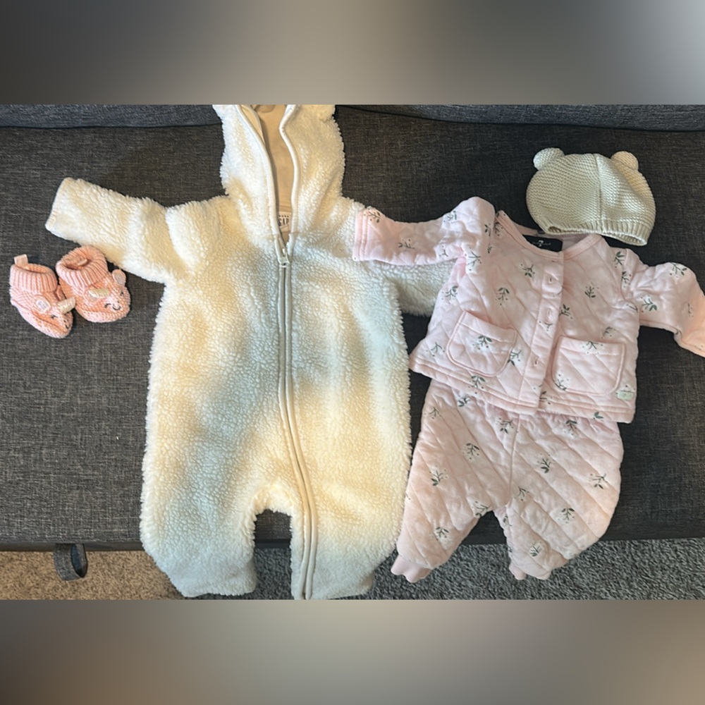 Baby girl winter lot Sherpa bodysuit